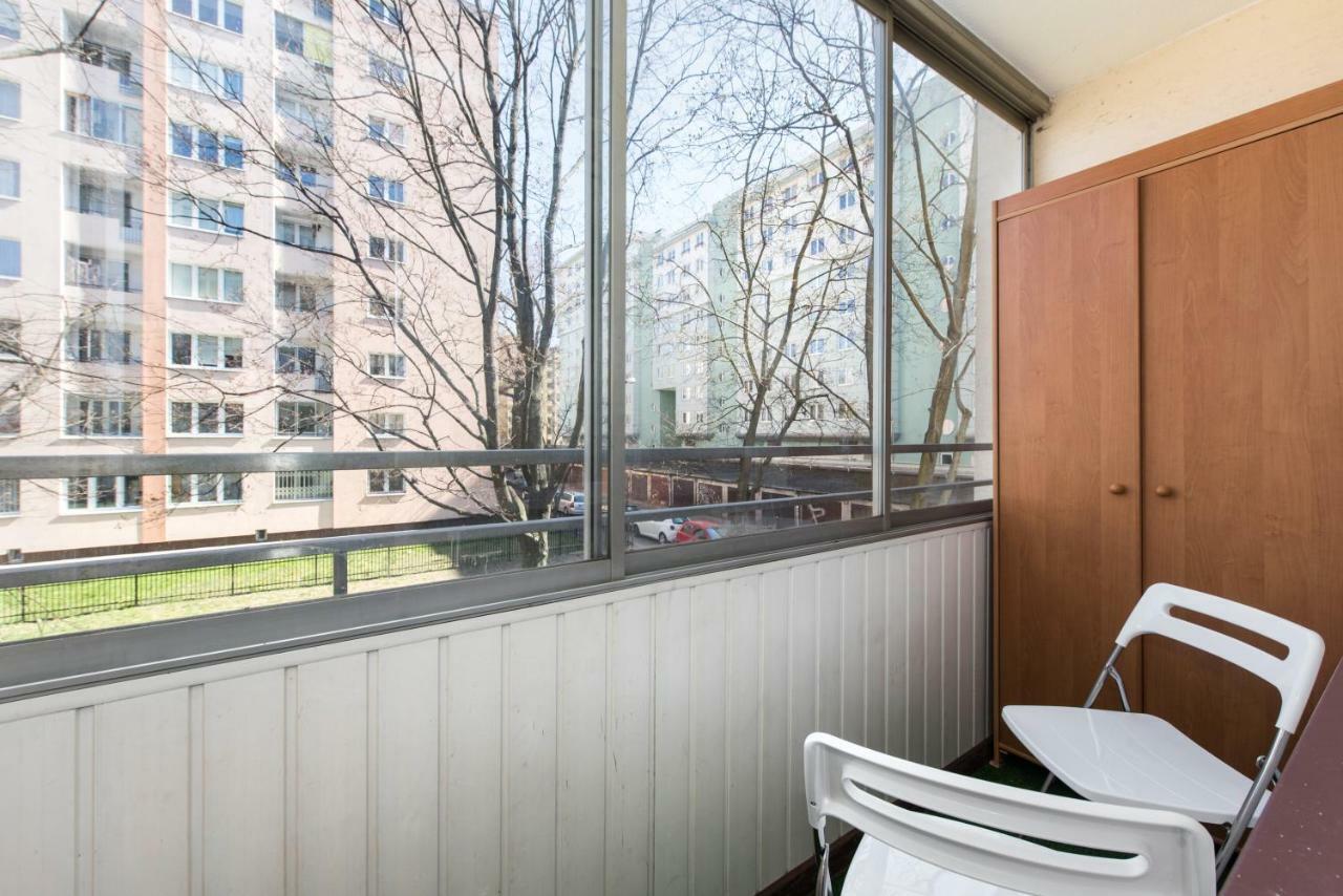 Superapart Luzycka 10 Warszawa Exteriör bild