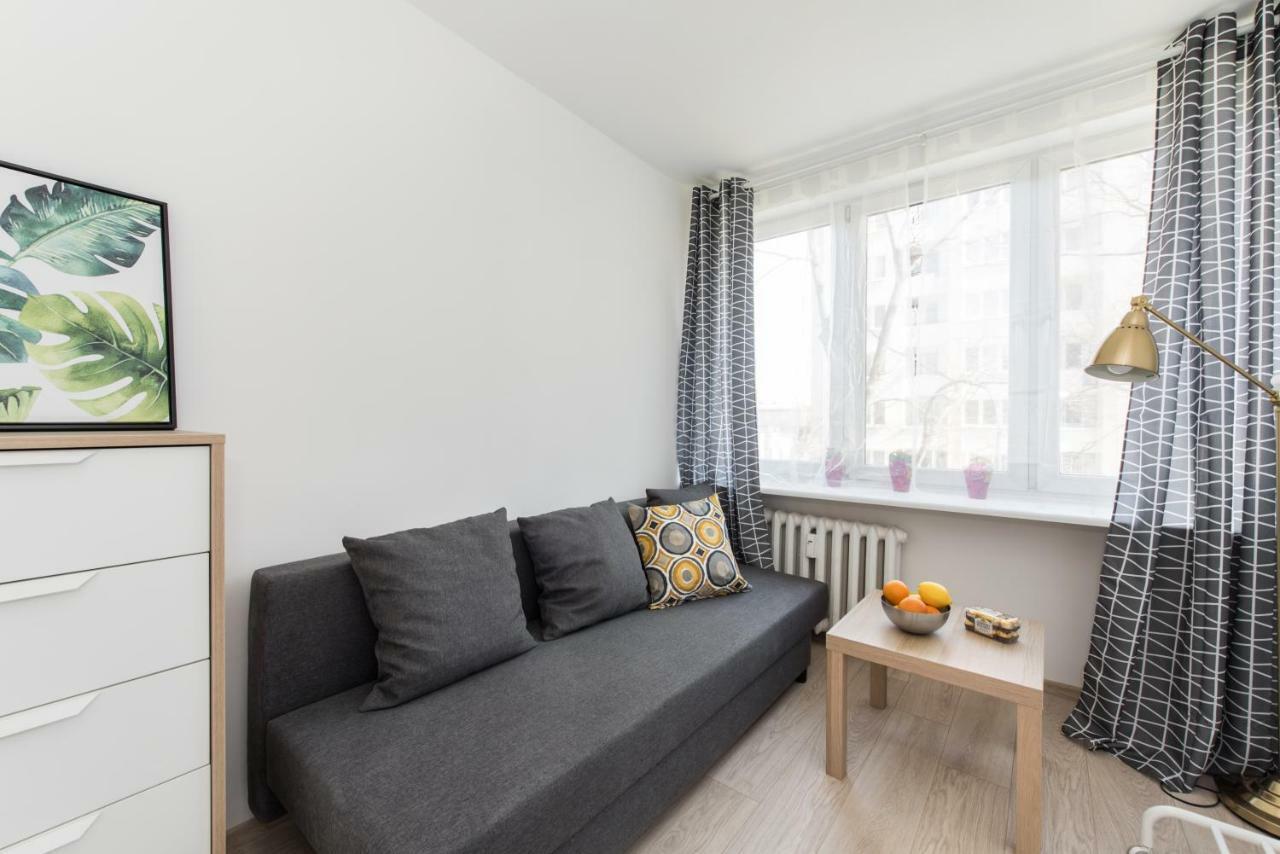 Superapart Luzycka 10 Warszawa Exteriör bild