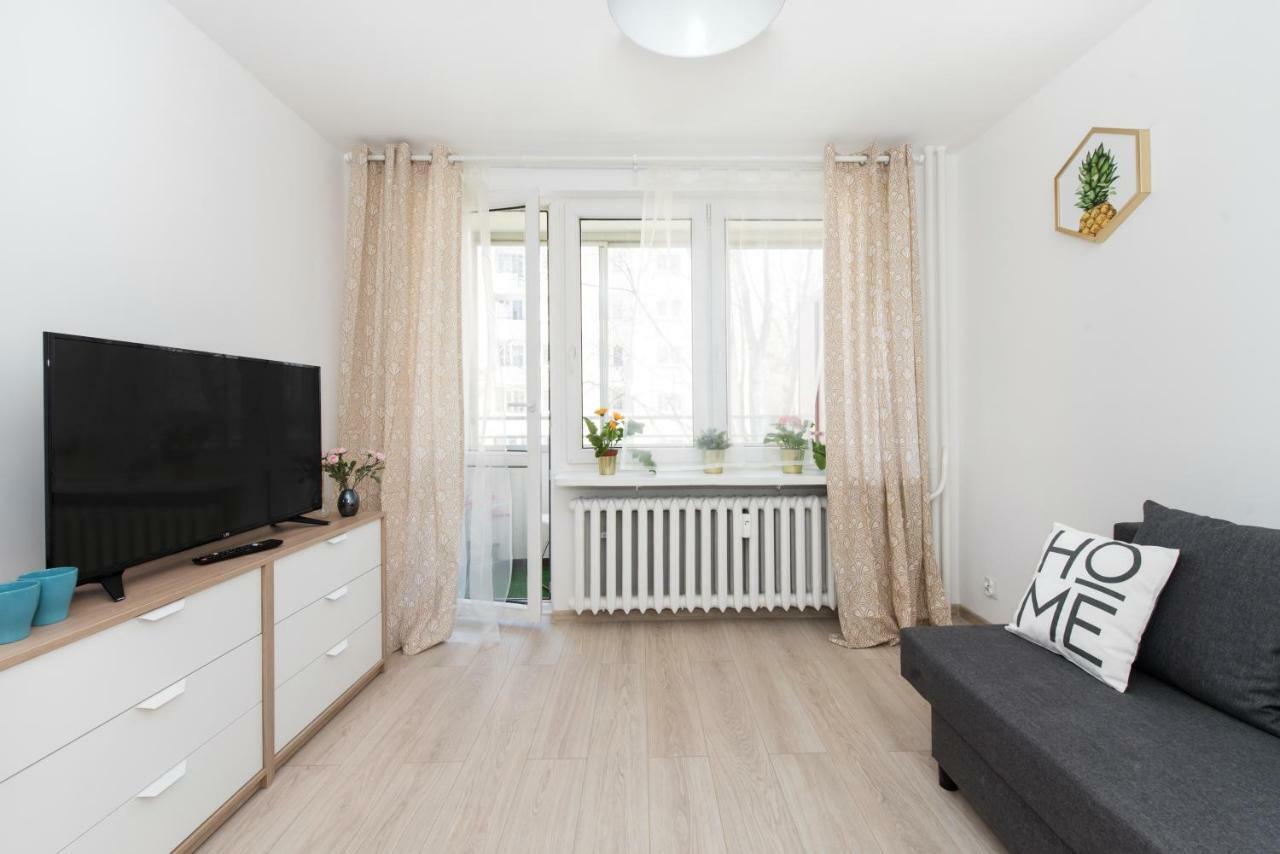 Superapart Luzycka 10 Warszawa Exteriör bild